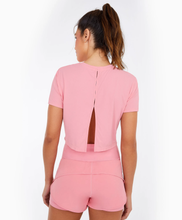 Charger l'image dans la galerie, Model Back: Alto Giro Fitness Haut T-Shirt Skin Fit Cropped 1983 Rosa Icing