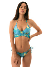 Charger l'image dans la galerie, Model Front: Rio De Sol Bas Bottom Flower Geometric Transp Comfort