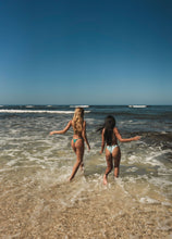 Charger l'image dans la galerie, Image 09: Wednesday In Hawaii By Rio De Sol Bas Bottom Valley Isla