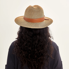 Charger l'image dans la galerie, Model Back: Uv Line Chapeau Fedora Hat Giovana Imp Fem Mescla Upf50+