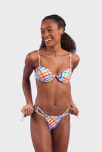 Charger l'image dans la galerie, Model Front: Rio De Sol Haut Top Square Kyra