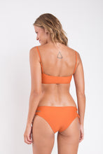 Charger l'image dans la galerie, Model Back: Rio De Sol Bas Bottom Ocre Madrid