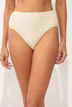 Charger l'image dans la galerie, Gallery: Rio De Sol Bas Bottom Brisa-Offwhite Hotpants