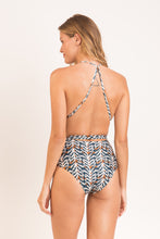 Charger l'image dans la galerie, Model Back: Rio De Sol Une Pièce Ikat New Vegas