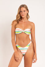 Charger l'image dans la galerie, Model Front: Rio De Sol Ensemble Set Revelry Bandeau-Joy Cali