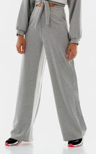 Charger l'image dans la galerie, Model Front: Alto Giro Fitness Bas Calca Bicolore Pantalona Cinza