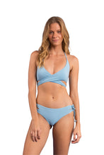 Charger l'image dans la galerie, Model Front: Rio De Sol Ensemble Set Dots-Sky Kate Madrid