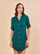 Charger l'image dans la galerie, Model Front: Uv Line Chemise Shirtdress Copenhagen Petroleo Upf50+