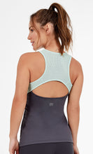 Charger l'image dans la galerie, Model Back: Alto Giro Fitness Haut Regata Skin Fit Recorte Frente