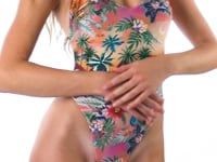 Charger et lire la vidéo dans la visionneuse de la Galerie, Video: Rio De Sol Une Pièce Sunset Sofia