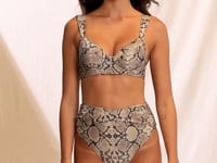 Charger et lire la vidéo dans la visionneuse de la Galerie, Video: Maaji Haut Top Bailey Joile Python