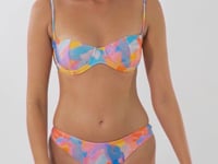 Charger et lire la vidéo dans la visionneuse de la Galerie, Video: Rio De Sol Haut Top Cloud Kelli