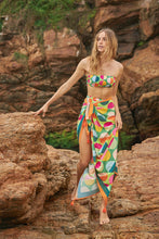 Charger l'image dans la galerie, Image 11: Rio De Sol Ensemble Set Garden-City Bandeau-Reto Hotpant-Cos