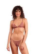 Charger l'image dans la galerie, Model Front: Rio De Sol Ensemble Set Shimmer-Copper Tri-Fixo California