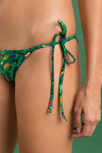 Charger l'image dans la galerie, Image 08: Rio De Sol Ensemble Set Wilds Tri-Fixo Cheeky-Tie
