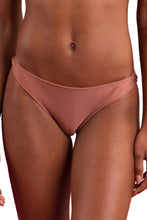 Charger l'image dans la galerie, Gallery: Rio De Sol Bas Bottom Shimmer-Copper Essential
