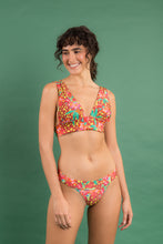 Charger l'image dans la galerie, Image 10: Rio De Sol Haut Top Tropics Halter-Marina
