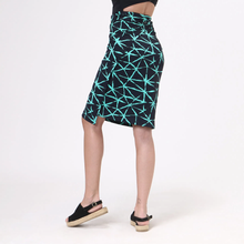 Charger l'image dans la galerie, Model Back: Uv Line Pareo Canga Estrela Upf50+
