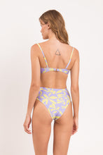 Charger l'image dans la galerie, Model Back: Rio De Sol Ensemble Set Glow Bandeau-Joy Hotpants

