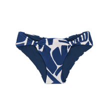 Charger l'image dans la galerie, Product Front: Rio De Sol Bas Bottom Pottery Mel
