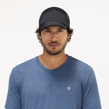 Charger l'image dans la galerie, Model Front: Uv Line Casquette Cap Uv Pro Masc Black Upf50+
