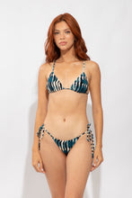 Charger l'image dans la galerie, Model Front: Rio De Sol Haut Top Azule Lia
