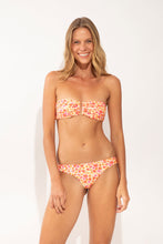 Charger l'image dans la galerie, Model Front: Rio De Sol Bas Bottom Ditsy-Butter Nice
