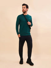 Charger l'image dans la galerie, Model Front: Uv Line T-Shirt Longsleeve Masc New Fit Petroleo Upf50+
