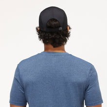 Charger l'image dans la galerie, Model Back: Uv Line Casquette Cap Uv Pro Masc Black Upf50+
