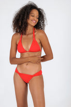 Charger l'image dans la galerie, Model Front: Rio De Sol Ensemble Set Rouge Mel
