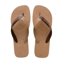 Charger l'image dans la galerie, Model Front: Havaianas Tongs Havaianas Casual Rose Gold
