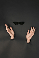 Charger l'image dans la galerie, Image 02: Iyu Lunettes De Soleil Sigrid Noir
