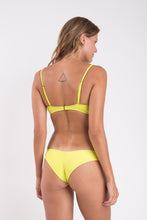 Charger l'image dans la galerie, Model Back: Rio De Sol Haut Top Citrico Bandeau-Crispy

