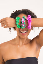 Charger l'image dans la galerie, Image 05: Rio De Sol Chouchou Dots-Energy Scrunchie
