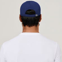 Charger l'image dans la galerie, Model Back: Uv Line Casquette Cap Uv Pro Masc Navy Blue Upf50+
