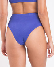Charger l'image dans la galerie, Image 05: Rio De Sol Bas Bottom Malibu-Indigo Highwaist-Spin
