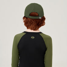 Charger l'image dans la galerie, Model Back: Uv Line Casquette Cap Teen Colors Verde Militar Upf50+
