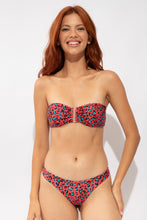 Charger l'image dans la galerie, Model Front: Rio De Sol Haut Top Coral-Feline Sara
