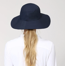 Charger l'image dans la galerie, Model Back: Uv Line Chapeau Souple/Capeline Hat Lyon Nac L Fem Navy Blue Upf50+
