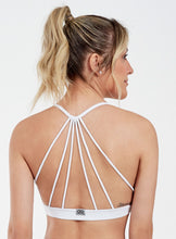 Charger l'image dans la galerie, Model Back: Alto Giro Fitness Haut Top Up Co2 Rolete Frente E Costas Branco
