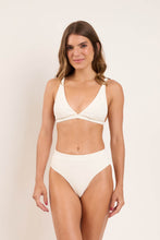 Charger l'image dans la galerie, Model Front: Rio De Sol Ensemble Set Sand-Chantilly Alba Kora
