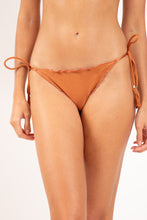 Charger l'image dans la galerie, Gallery: Rio De Sol Bas Bottom Shimmer-Nocciola Frufru
