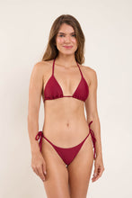 Charger l'image dans la galerie, Model Front: Rio De Sol Bas Bottom Touch-Carmim Cheeky-Tie
