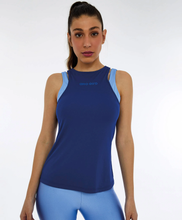 Charger l'image dans la galerie, Model Front: Alto Giro Fitness Haut Regata Skin Fit Alcas Duplas Azul Sodalite
