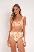 Charger l'image dans la galerie, Model Front: Rio De Sol Bas Bottom Sahari Hotpants
