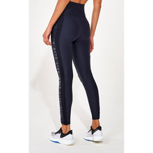 Charger l'image dans la galerie, Model Back: Alto Giro Fitness Bas Legging Light Co2 Recorte Jwinner Preto
