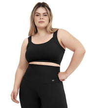 Charger l'image dans la galerie, Model Front: Alto Giro Fitness Haut Top Supplex Alcas Plus Preto
