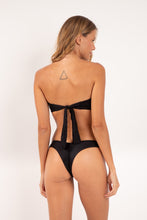 Charger l'image dans la galerie, Model Back: Rio De Sol Haut Top Shimmer-Black Mavi
