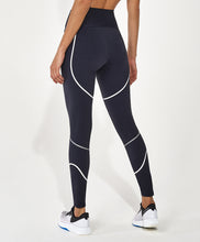 Charger l&#39;image dans la galerie, Model Back: Alto Giro Fitness Bas Legging Body Tex Breeze Com Refletivo Preto
