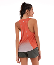 Charger l&#39;image dans la galerie, Model Back: Alto Giro Fitness Haut Regata Alto Giro Skin Fit Sport Way Com Degradê
